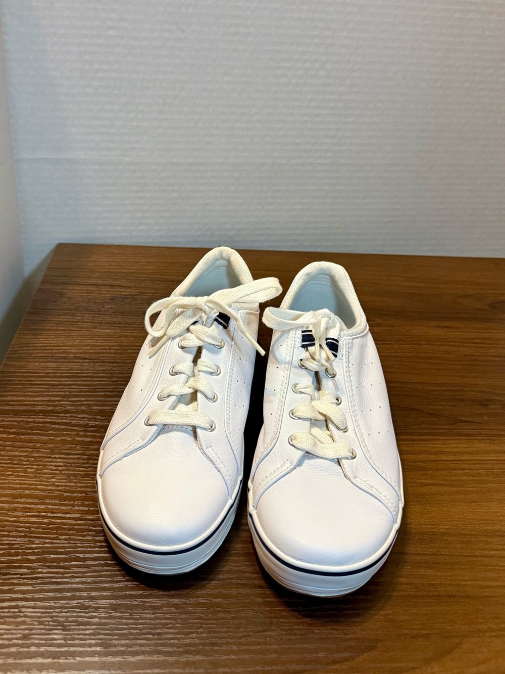 Keds Leather White Low-Top Lace-Up Sneakers